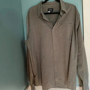 Marmot men’s XXL gray lightweight button down shirt - like new condition